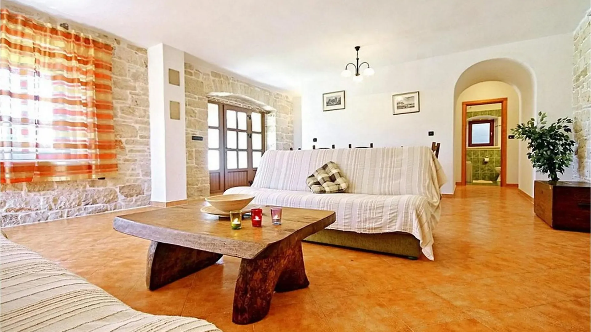 Villa David Tinjan Holiday home